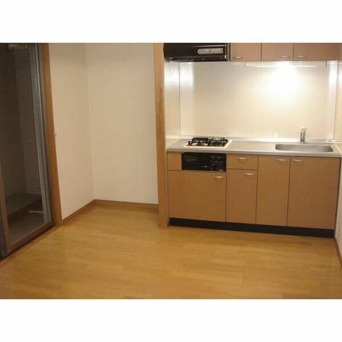 �y���ԁE���r���O�z�@