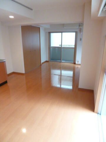 �y���ԁE���r���O�z�@