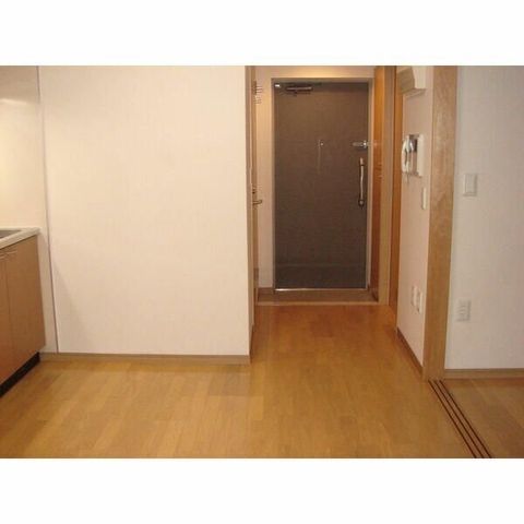 �y���ԁE���r���O�z�@