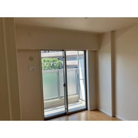 �y�o���R�j�[�z�@