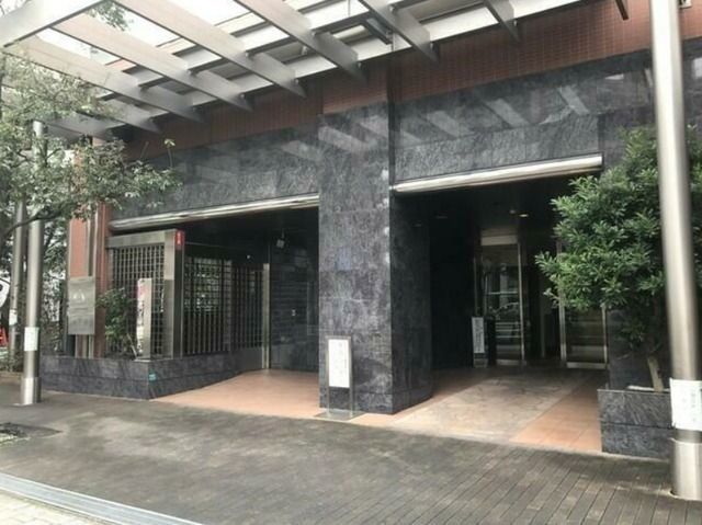 �y�G���g�����X�z�@�G���g�����X