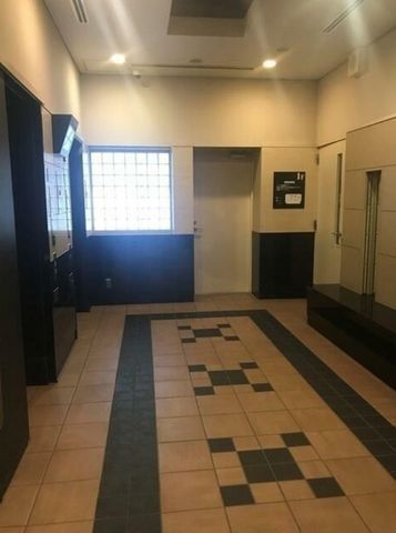 �y���̑��z�@�G���x�[�^�[