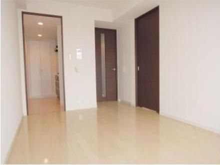 �y���ԁE���r���O�z�@