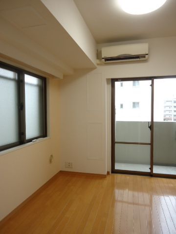 �y���ԁE���r���O�z�@����