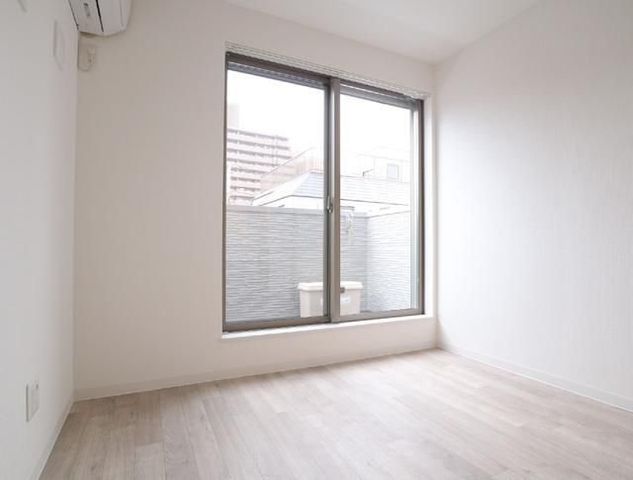 �y���̑������E�X�y�[�X�z�@