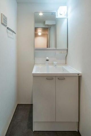 �y���ʏ��z�@