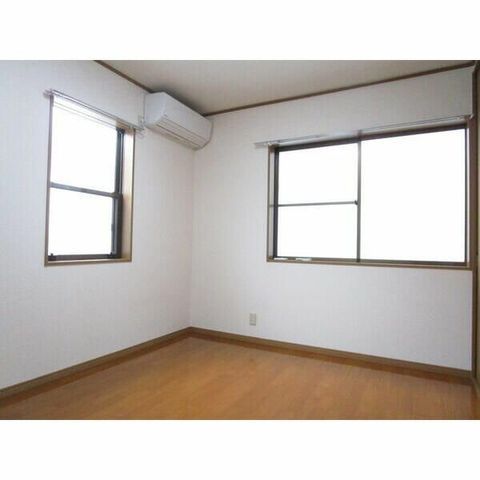 �y���ԁE���r���O�z�@