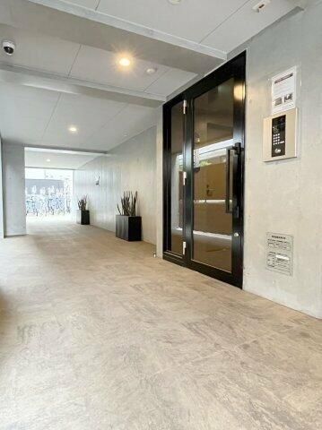 �y�G���g�����X�z�@