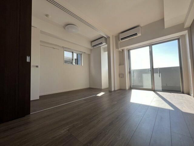 �y���ԁE���r���O�z�@