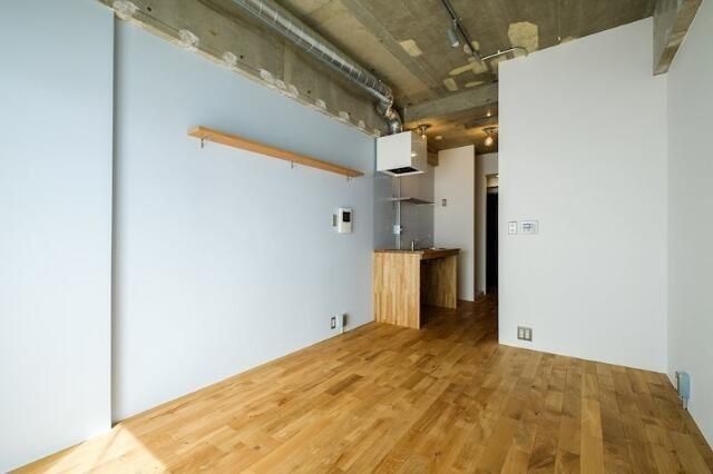 �y���ԁE���r���O�z�@