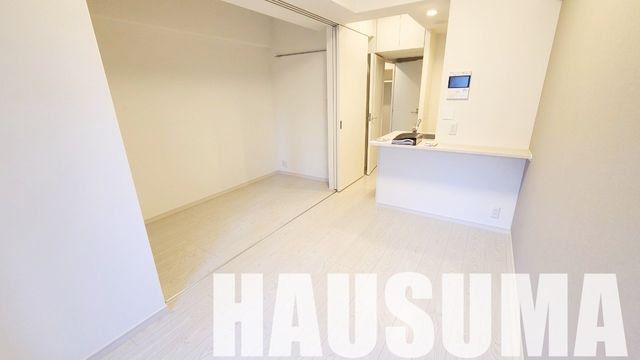�y���ԁE���r���O�z�@���[
