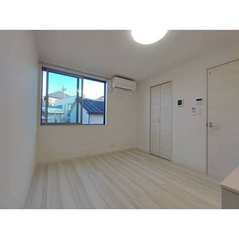 �y���ԁE���r���O�z�@