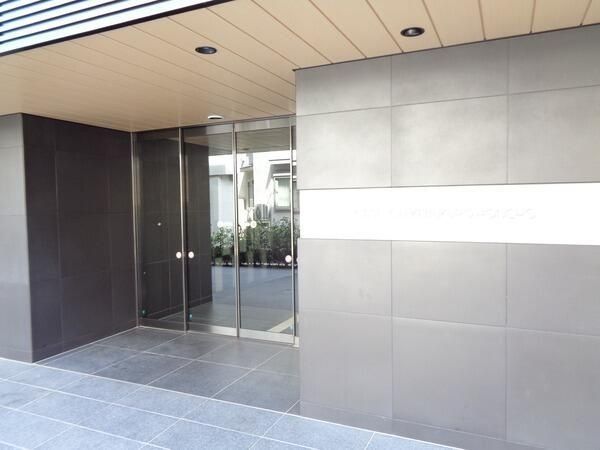 �y�G���g�����X�z�@