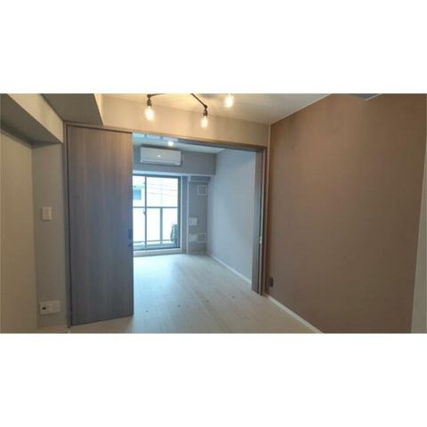 �y���ԁE���r���O�z�@