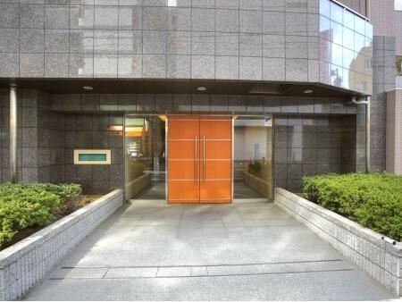 �y�G���g�����X�z�@