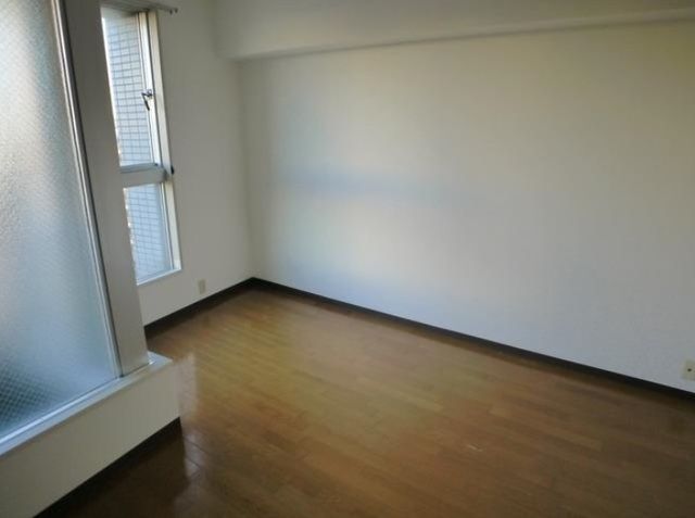 �y���ԁE���r���O�z�@����