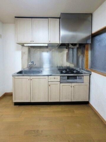 �y�L�b�`���z�@