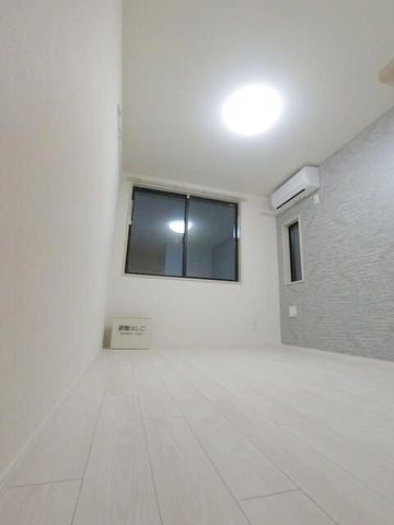 �y���ԁE���r���O�z�@