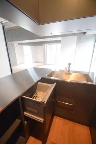 �y���̑��ݔ��z�@