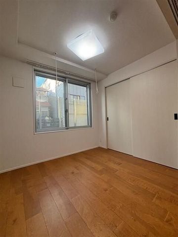 �y���ԁE���r���O�z�@