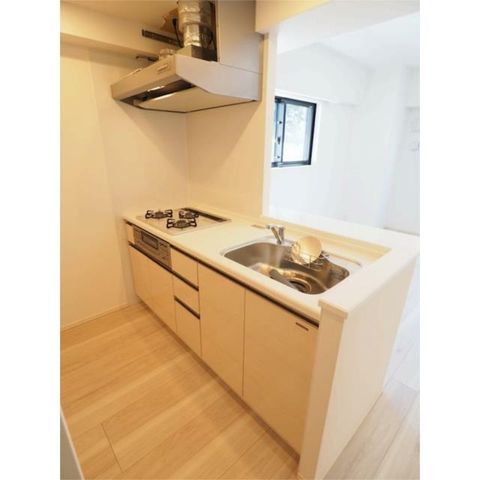 �y�L�b�`���z�@�����^�C�v�ʎ��Q�l�ʐ^�g�p