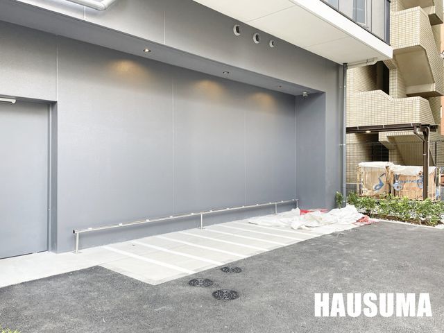 �y���̑��z�@���ԏ�