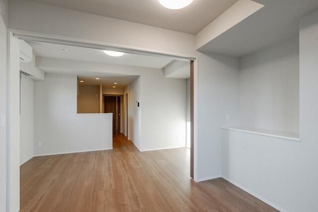 �y���̑������E�X�y�[�X�z�@�����������^�C�v�ʐ^�g�p