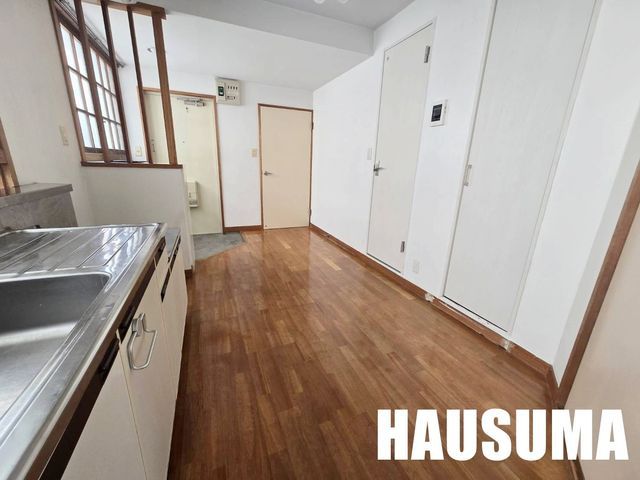 �y���̑������E�X�y�[�X�z�@�o���R�j�[