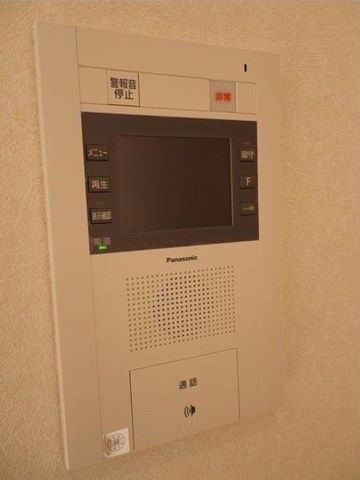 �y���̑��ݔ��z�@TV���j�^�[�z��