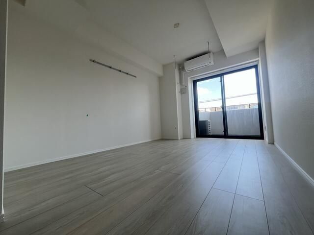 �y���ԁE���r���O�z�@