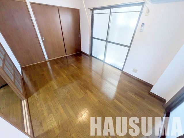 �y���̑������E�X�y�[�X�z�@�o���R�j�[