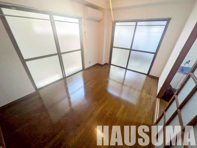 �y���ԁE���r���O�z�@���r���O/����