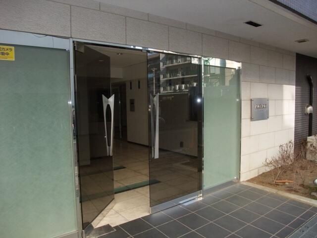 �y�G���g�����X�z�@