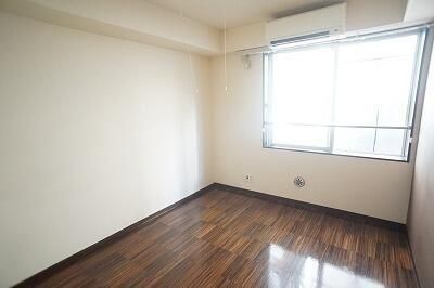 �y���ԁE���r���O�z�@