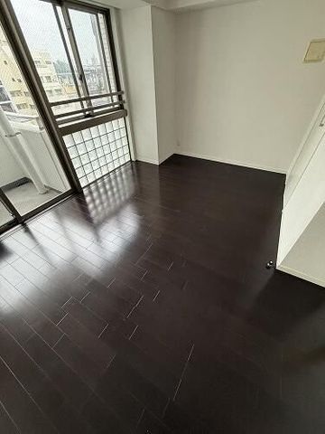 �y���ԁE���r���O�z�@