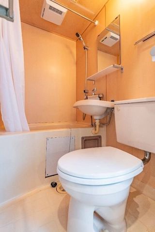 �y�g�C���z�@