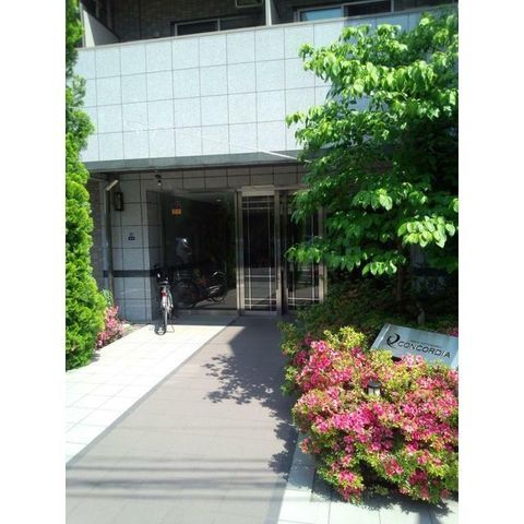 �y�G���g�����X�z�@