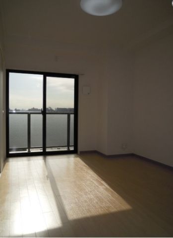 �y���ԁE���r���O�z�@����