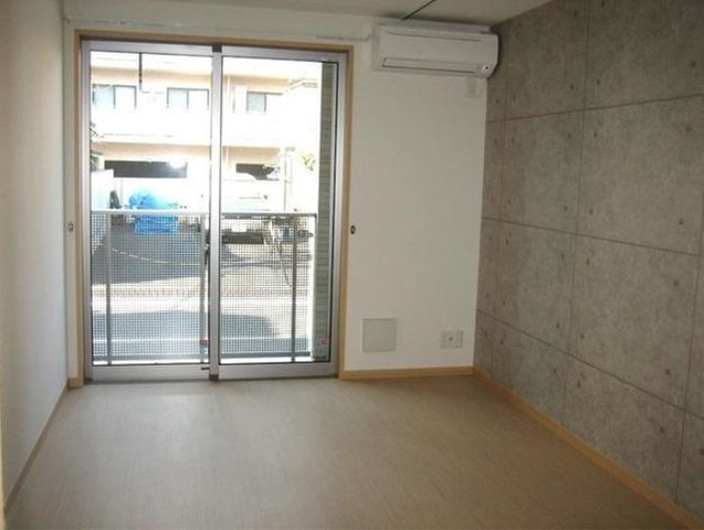 �y���ԁE���r���O�z�@����