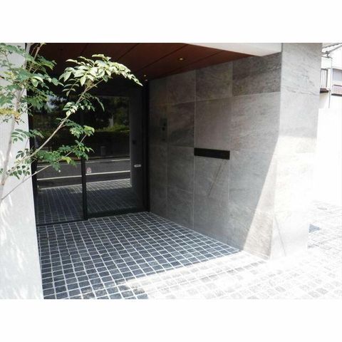 �y�G���g�����X�z�@