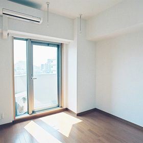 �y���ԁE���r���O�z�@