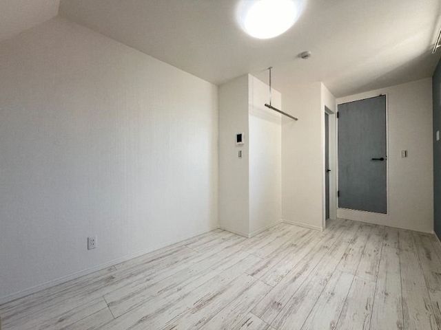 �y���ԁE���r���O�z�@