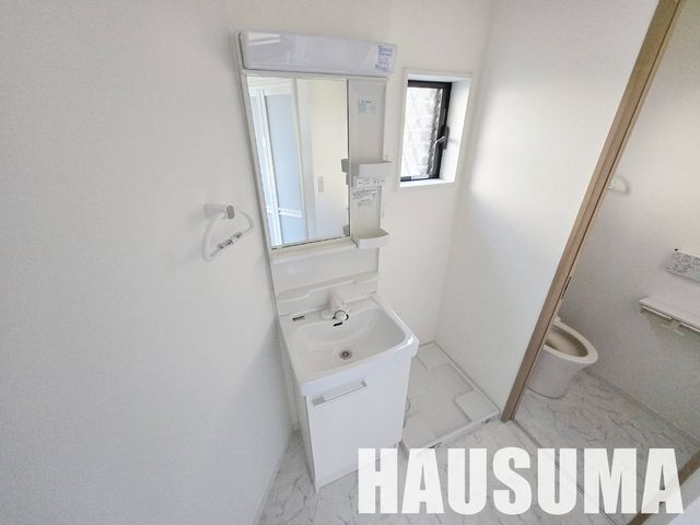 �y�G���g�����X�z�@