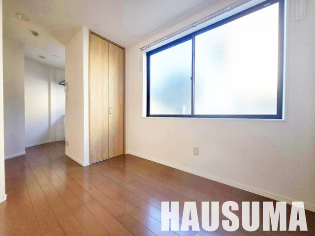 �y���ԁE���r���O�z�@