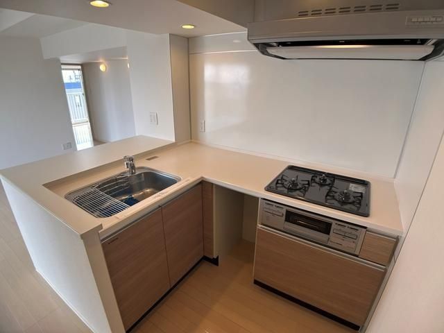 �y�L�b�`���z�@