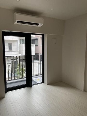 �y���ԁE���r���O�z�@