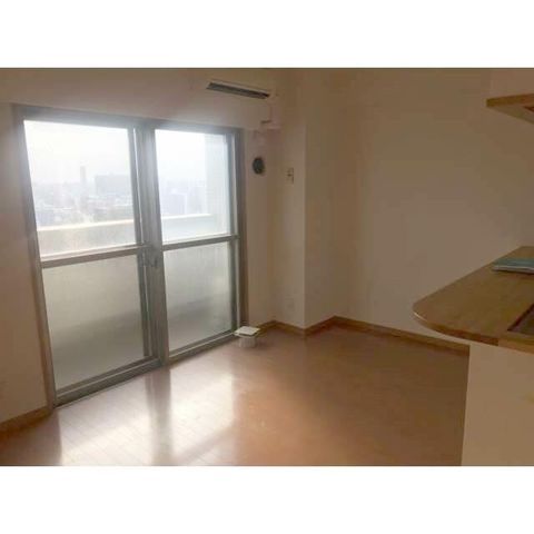 �y���ԁE���r���O�z�@