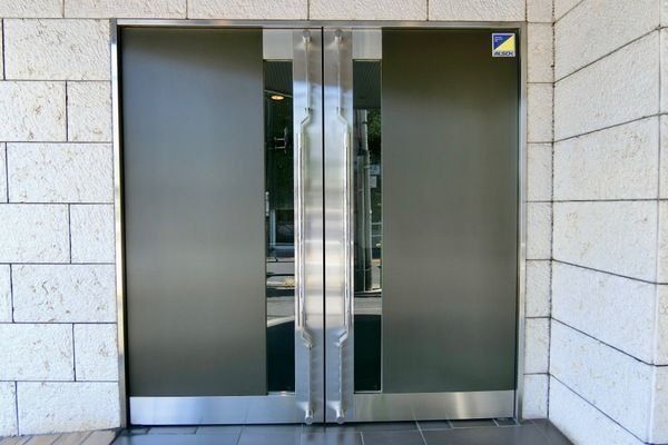 �y�G���g�����X�z�@