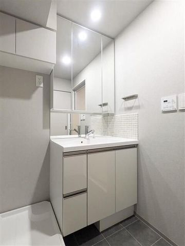 �y���ʏ��z�@