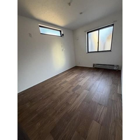 �y���ԁE���r���O�z�@